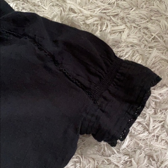 SOLD ✔️ Aritzia Azure Sky Black short sleeve shirt - Picture 4 of 7